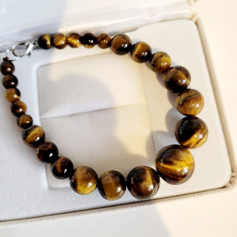Natural Tiger's Eye Graduated Bracelet